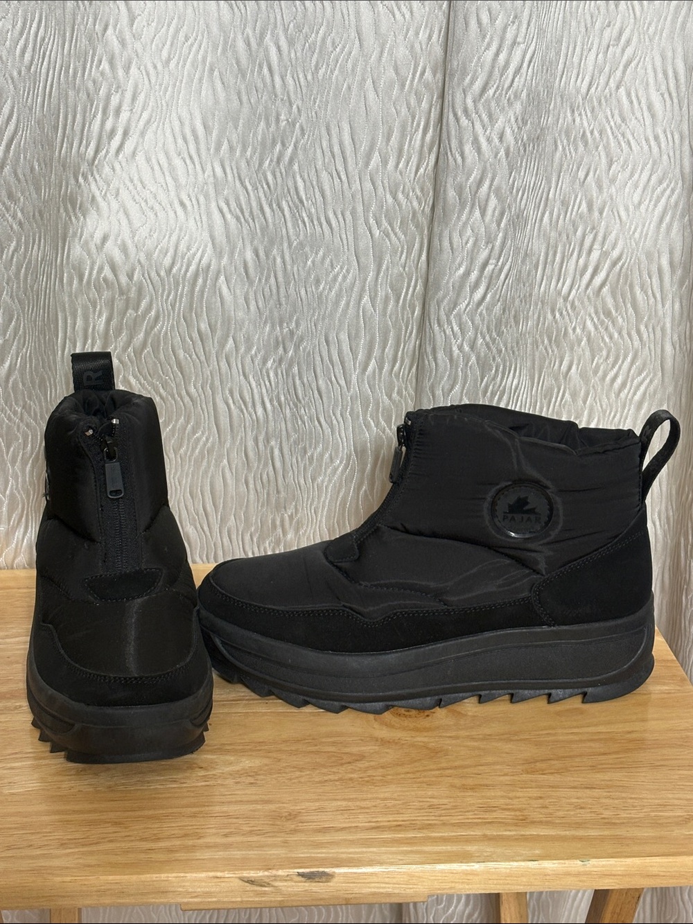 Pajar Gala Front Zip Platform Ankle Snow Booties Black Waterproof Women's-Size 9